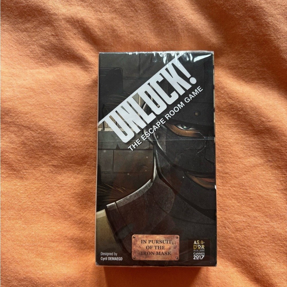 Unlock! - The Escape Room Game - Iron Mask Edition
